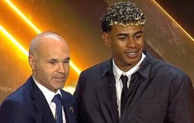 科里纳：既然具备核查条件，为何不能在角球判罚引入VAR？