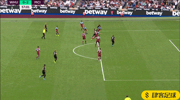 国脚关键进球助球队晋级淘汰赛