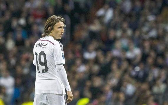 巴尔特拉：安东尼像内马尔和C罗的结合体，有前者天赋+后者心态