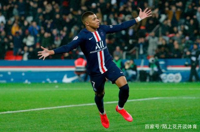 中足联发布2025赛季职业联赛数据：三级联赛累计观众近900万