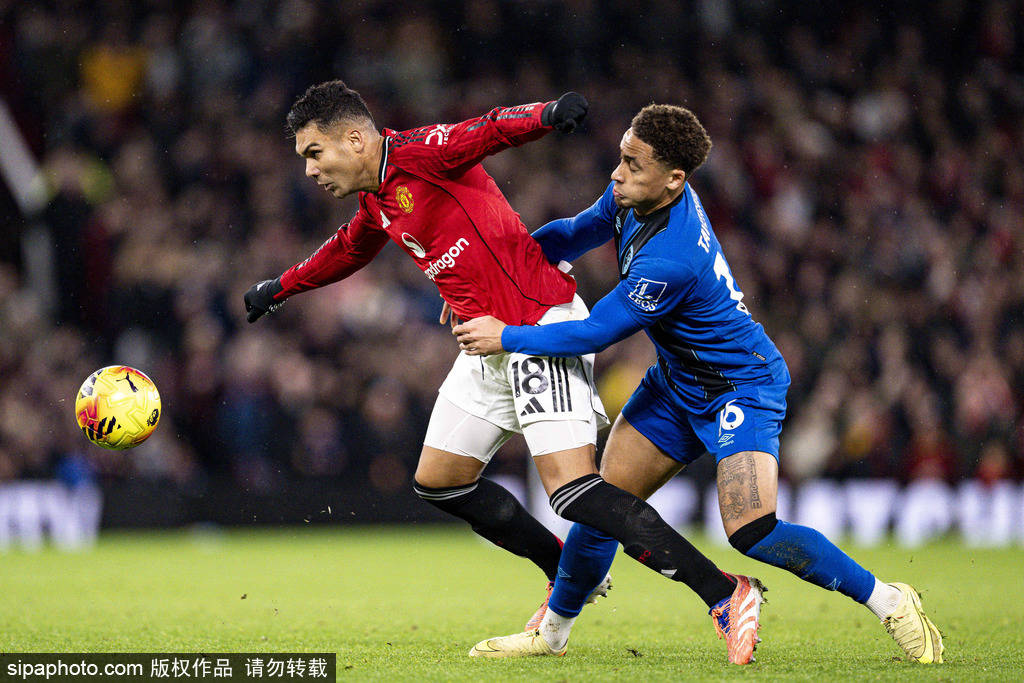 杨瀚森带女友赴美引发争议，好友崔永熙称其应专注篮球，网友支持其在球场表现。