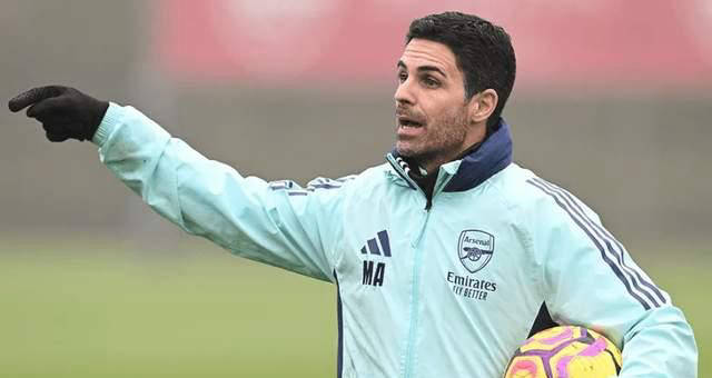 科沃德在30分钟内打出23分14板5助&历史第二位新秀